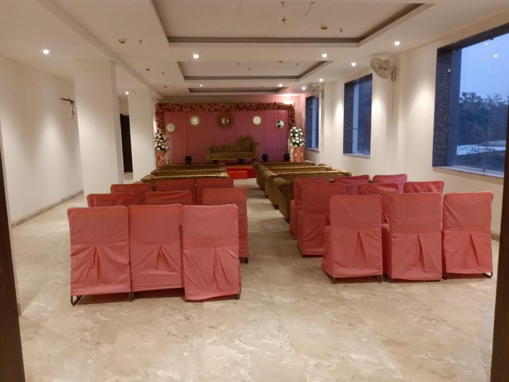 Hotel Sourav Park Inn Agra อัครา ภายนอก รูปภาพ